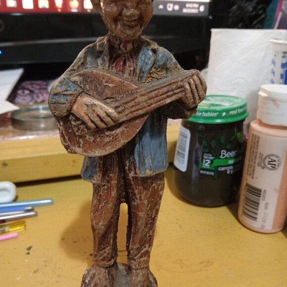 VINTAGE 1942 SYROCO MUSCISIAN FIGURINE.... - Picture 1 of 3